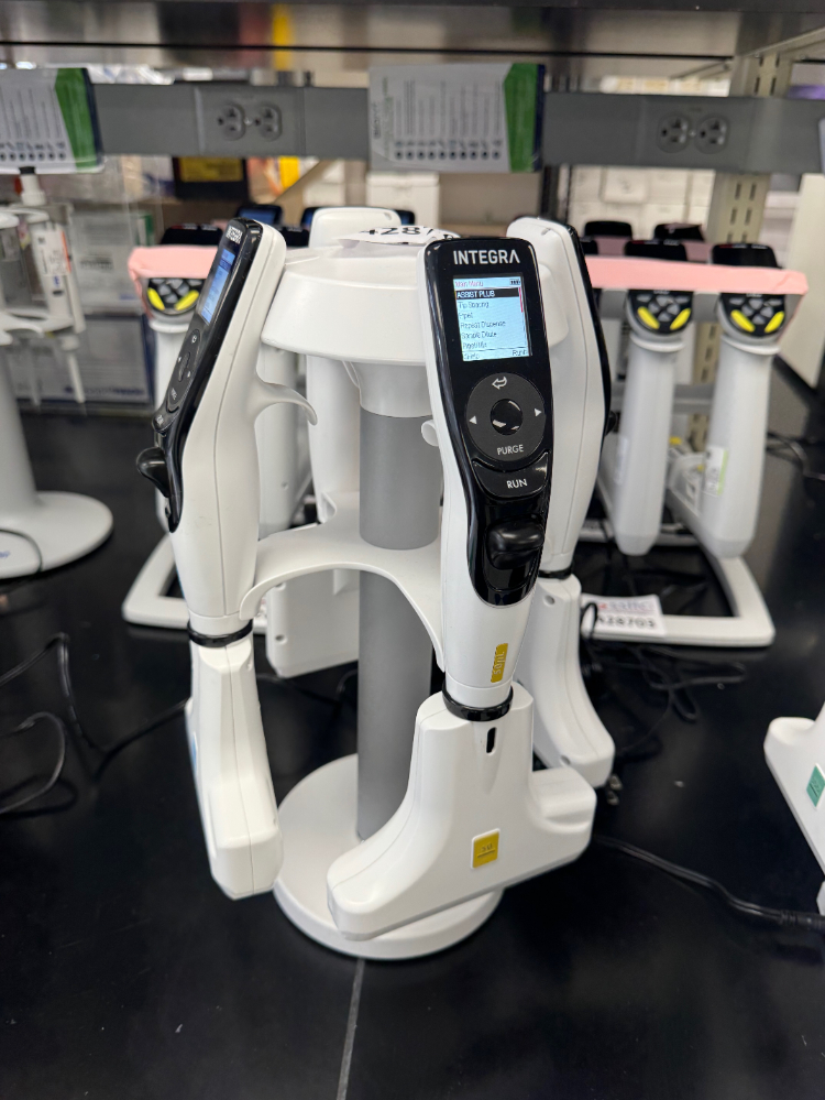 Image of Integra Multichannel Electronic Pipettes - Quantity 4